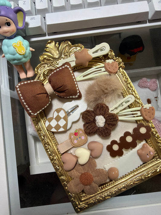 Meet our Cocoa Bunny Charm Set 🤎🐰8 pieces